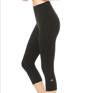 Alo Yoga high waist airbrush capri tight